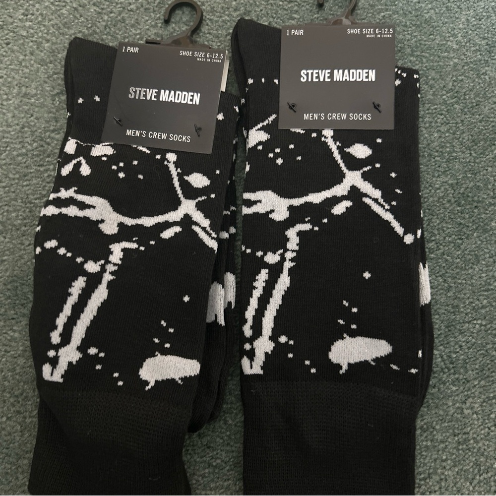 Steve Madden Men's Black and White Patterned Crew Socks